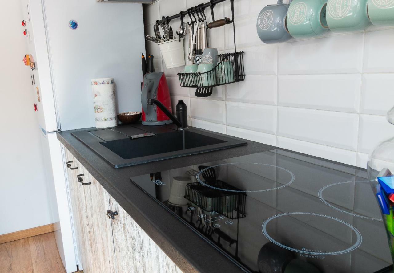 Cozy Flat In The Heart Of The City Орадеа Екстериор снимка